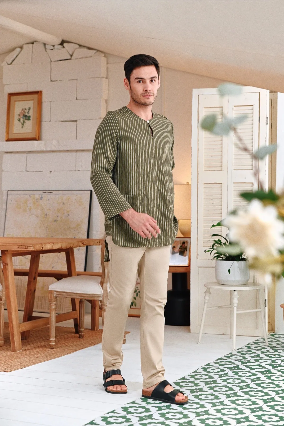 The Perfect Men Slim Fit Pants - Khaki